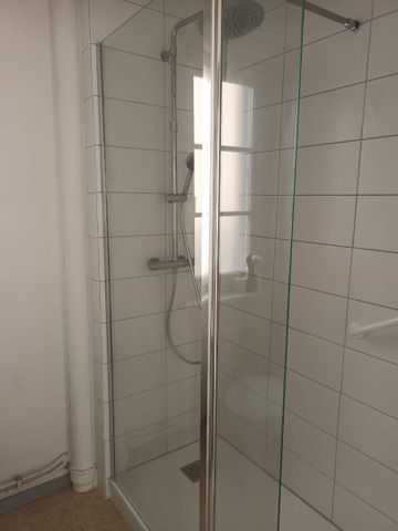 Location Appartement 3 pièces 62m² - Photo 3