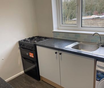 2 Bed Maisonette, Sedgemoor Road, CV3 - Photo 1