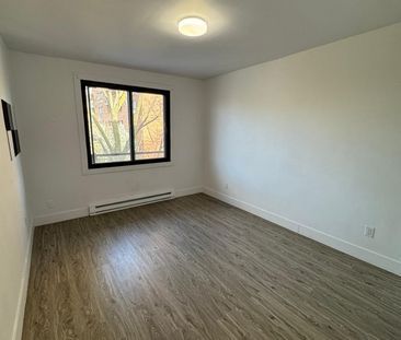 5480 Av. Coronation, apt. 7 - Photo 6