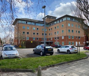 Archer House, Stockport Town Centre - Photo 2