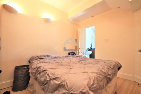 3 Bedroom Flat To Rent - Photo 3