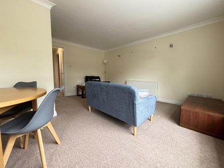 1 bedroom apartment to rent - Photo 2