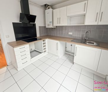 POISSY- Appartement spacieux en plein centre-ville, - Photo 2