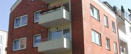 Gemütliche und renovierte 1-Zimmer-Dachgeschosswohnung - Foto 1