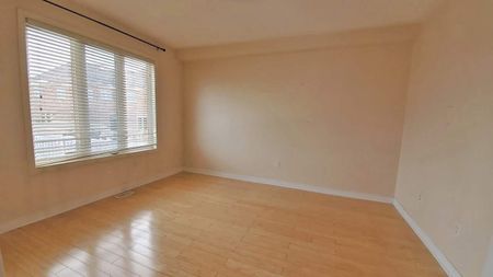 For Lease - 39 Iceland Poppy Upper Level Trail, Brampton, Ontario - Photo 2