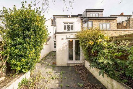 Elliott Road, W4 1PE, London - Photo 2