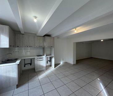 Location Appartement 1 pièce 39m² ROUGIERS 83170 - Photo 2