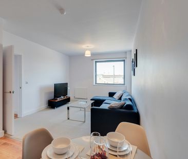 Flat to rent on - Photo 5