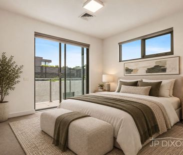 EXECUTIVE 2 BED + 2 BATH = MINS TO BEACH - Photo 3