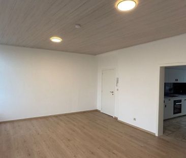 Appartement te huur in Oostende voor € 750 met 2 slaapkamers - Foto 2