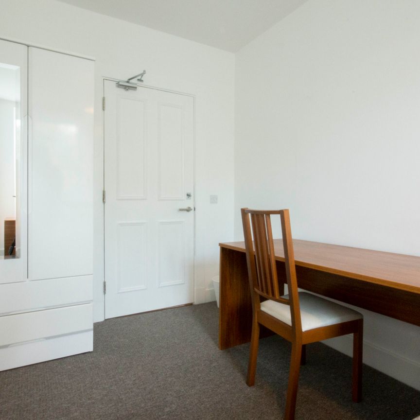 1830L - Clerk Street, Edinburgh, EH8 9JB - Photo 1