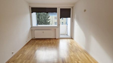Sonnige 3 Zimmer-Wohnung mit Balkon - Photo 2
