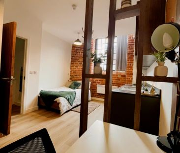 Lancaster Studio Standard - Photo 1