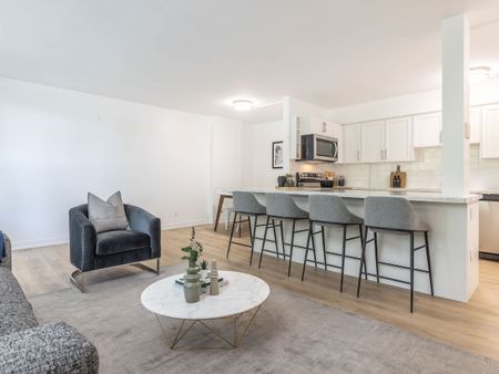 For Lease - 240 Markland Drive Unit# 104, Toronto, Ontario - Photo 2