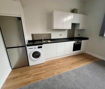 1 bedroom flat to rent - Photo 4