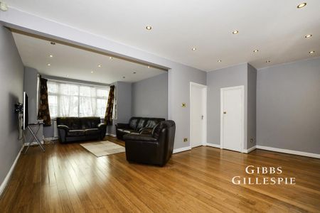 4 bedroom terraced house to rent - Photo 3