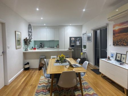 3-bedroom shared townhouse, Murphys avenue - Photo 3