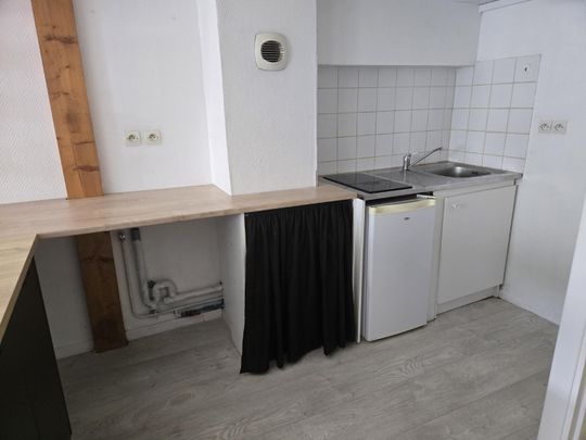 Location Appartement 1 pièce 21m² VALENCIENNES 59300 - Photo 1