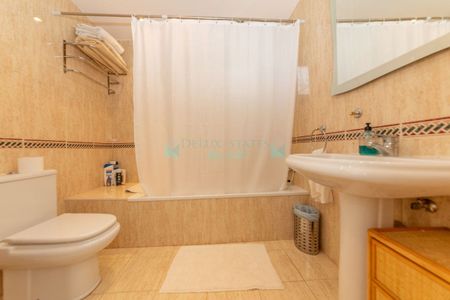 Ground Floor Apartment for rent in Marbella - Photo 3