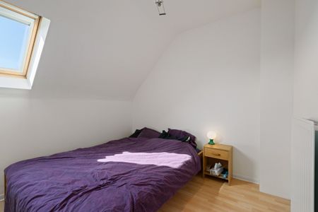 Ruime en modern duplex met terras, autostaanplaats en kelder - Foto 2