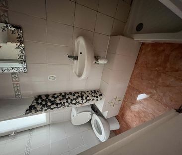 STUDIO AVEC MEZZANINE 21m² - CHARLES MICHELS - Photo 4