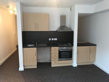 Studio to rent - Photo 3