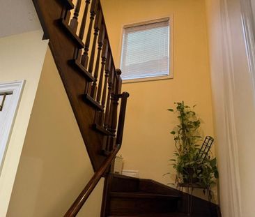 For Lease - 26 Pefferlaw Circle Unit# Upper, Brampton, Ontario - Photo 2