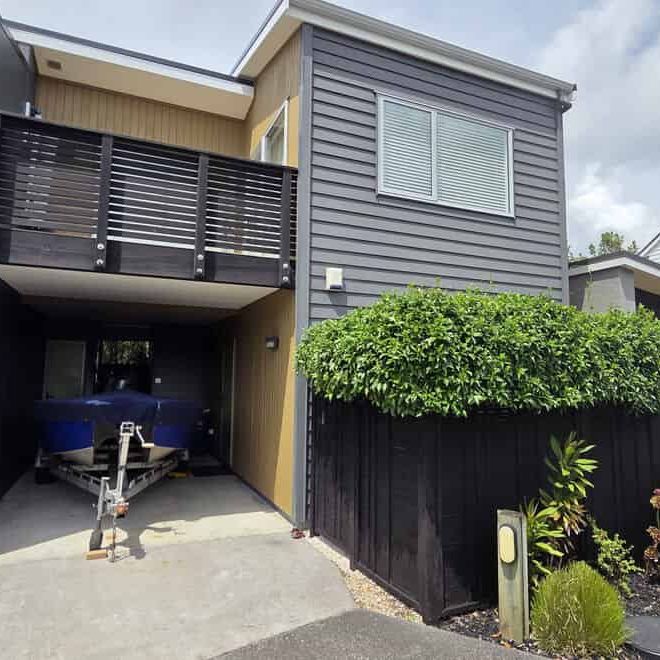 Hobsonville, 1 bedroom, $610 - Photo 1