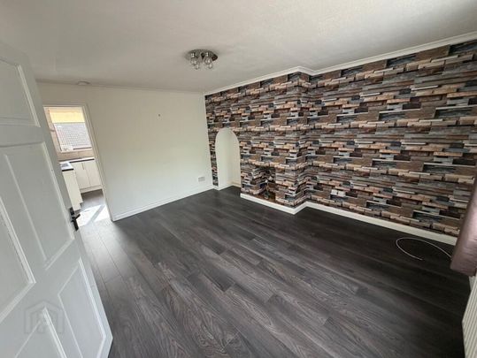 12 Tulleevin Drive, Rathfern, Newtownabbey, BT36 6BN - Photo 1