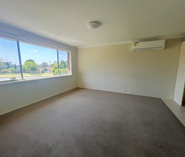 Home For Rent - Photo 4