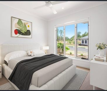 Modern Family Luxury with Solar Efficiency – Heart of Covella Estate - Photo 4