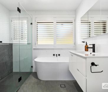 Immaculately presented family home - Photo 5