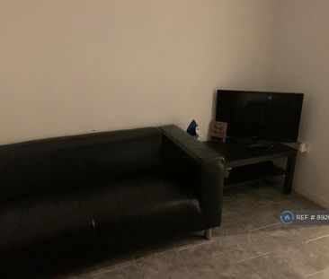 6 bedroom terraced house to rent - Photo 5