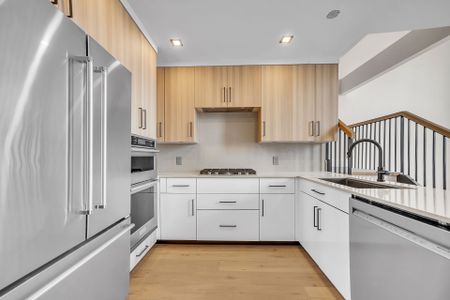 For Lease - 38 Front Street Unit# Unit # 6, Quinte West, Ontario - Photo 5