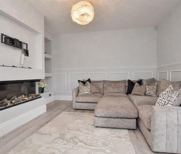 21 Donegall Park Gardens, Belfast, BT15 5EU - Photo 2