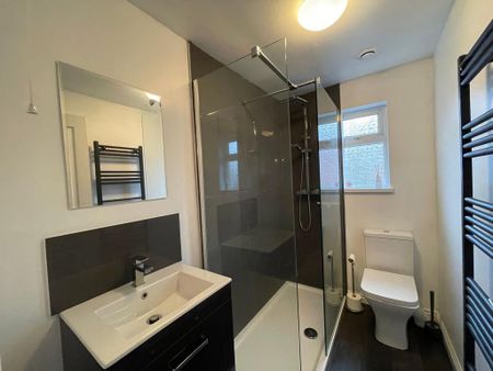 3 bedroom semi-detached house to rent - Photo 4