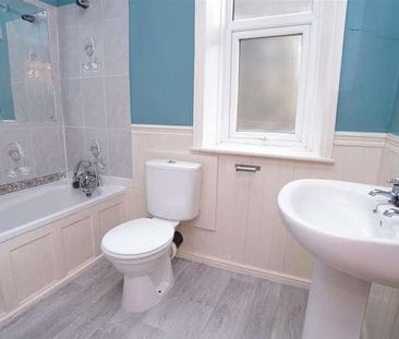 The Grove, Greengates, Bradford, BD10 - Photo 5