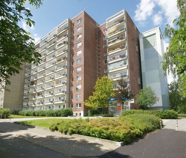 Gemütliche 2-Raum-Wohnung mit Balkon und schönem Ausblick ins Grüne - Photo 1