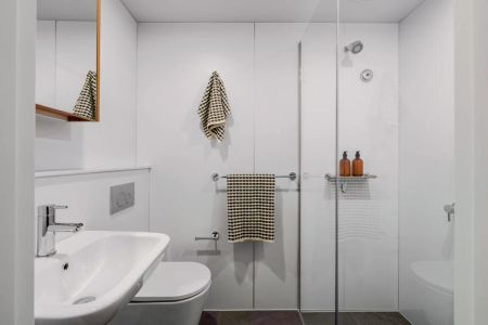 Large Studio View - Photo 5