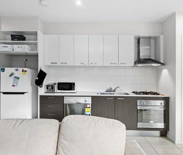 19 Balanada Close, Alfredton, Vic 3350 - Photo 6