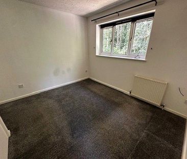 2 bedroom end of terrace house to rent - Photo 2
