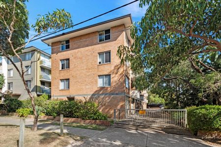 8/33-35 WILLIAM STREET, Rose Bay NSW 2029 - House For Rent | Domain - Photo 2