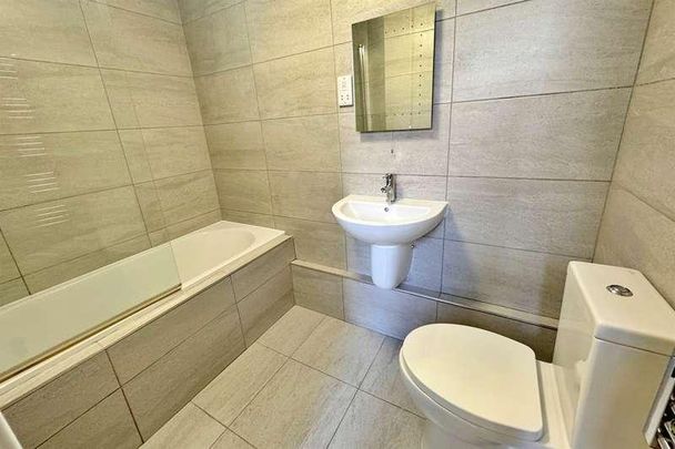 Bournemouth, BH2 - Photo 1