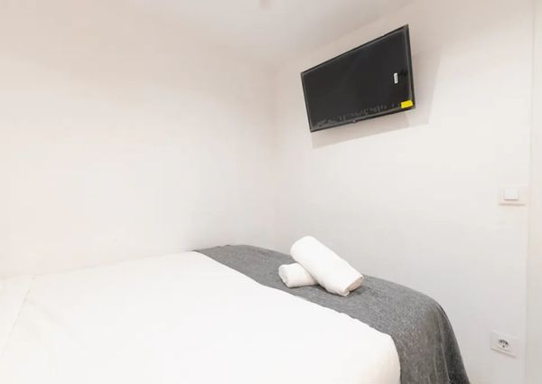 Carrer de les Beates, Barcelona, Catalonia 08003