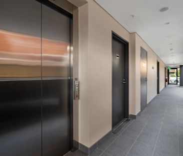 Top floor luxury studio just 700m from Ashfield Station | IVY Ashfield - Photo 4