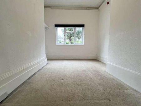 St. Mary's Road, London, SE25 - Photo 3
