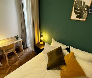 madrid, Community of Madrid 28012 - Photo 6