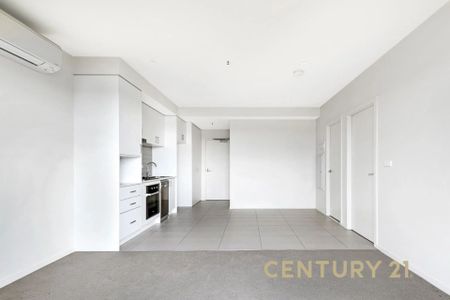 Stylish 1-Bed in Prime Location - Photo 4