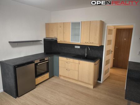 Pronájem bytu 2+kk 33 m2 - Фото 3