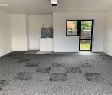 Beautiful 3–4 Bedroom Home in Magnolia Drive - Photo 1